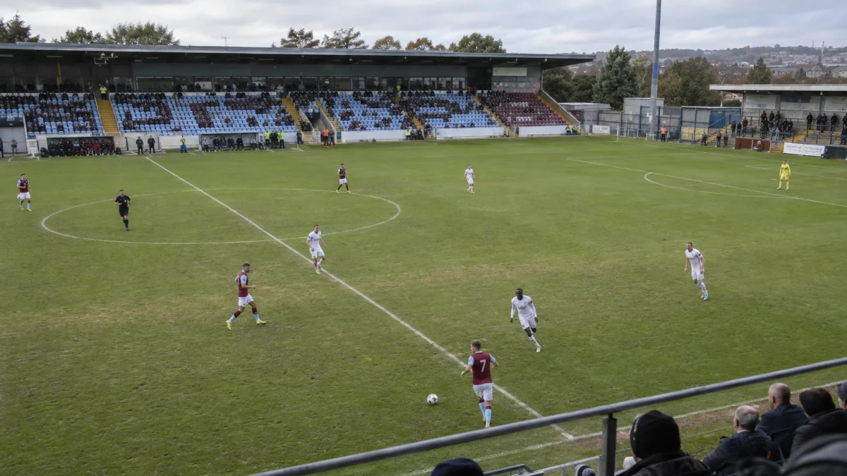 Førsteplassen står på spill for West Ham i neste runde