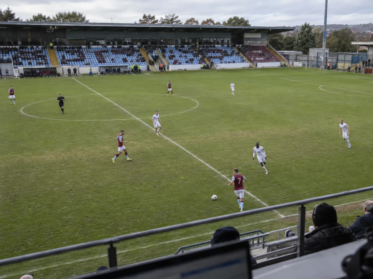 Førsteplassen står på spill for West Ham i neste runde