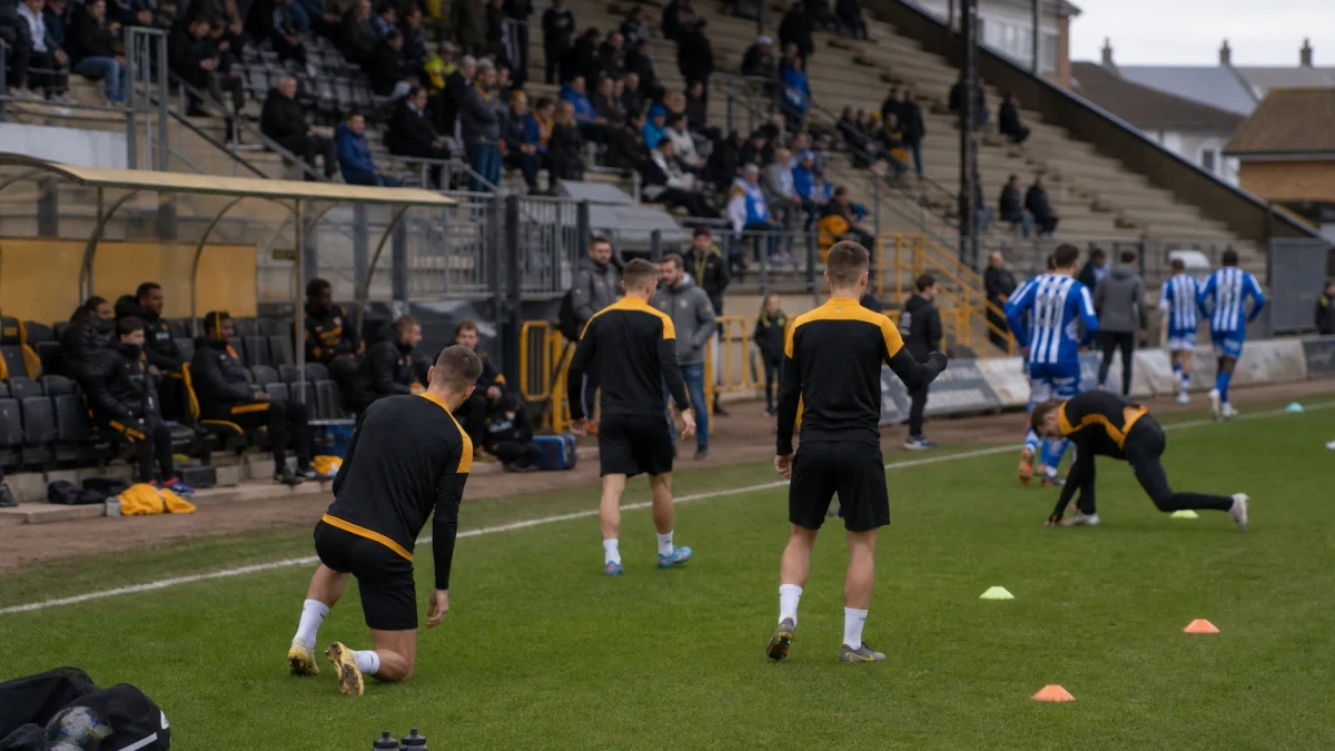 Cambridge United og Huddersfield møtes i tidlig opprykksduell