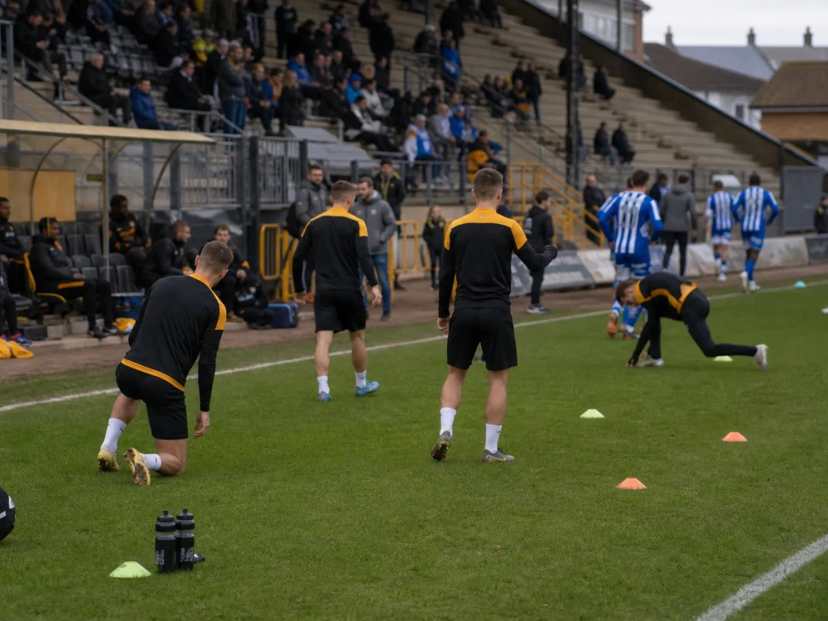 Cambridge United og Huddersfield møtes i tidlig opprykksduell