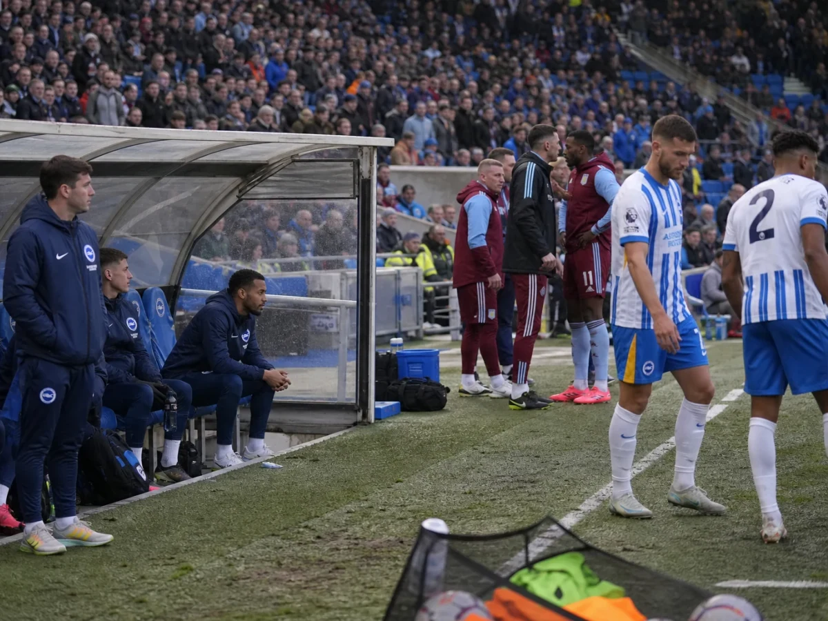 Brighton åpnet med 4–0 og tok tabelltoppen