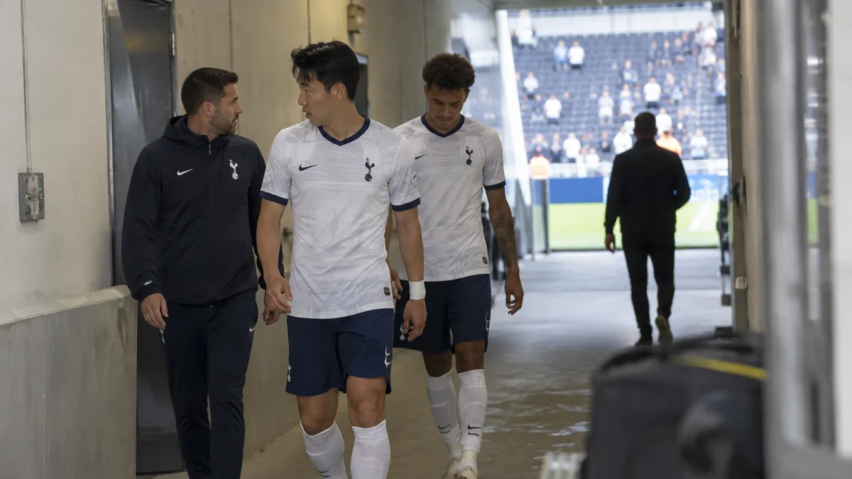 Tottenham kollapset hjemme og tapte 2-3 for Aston Villa