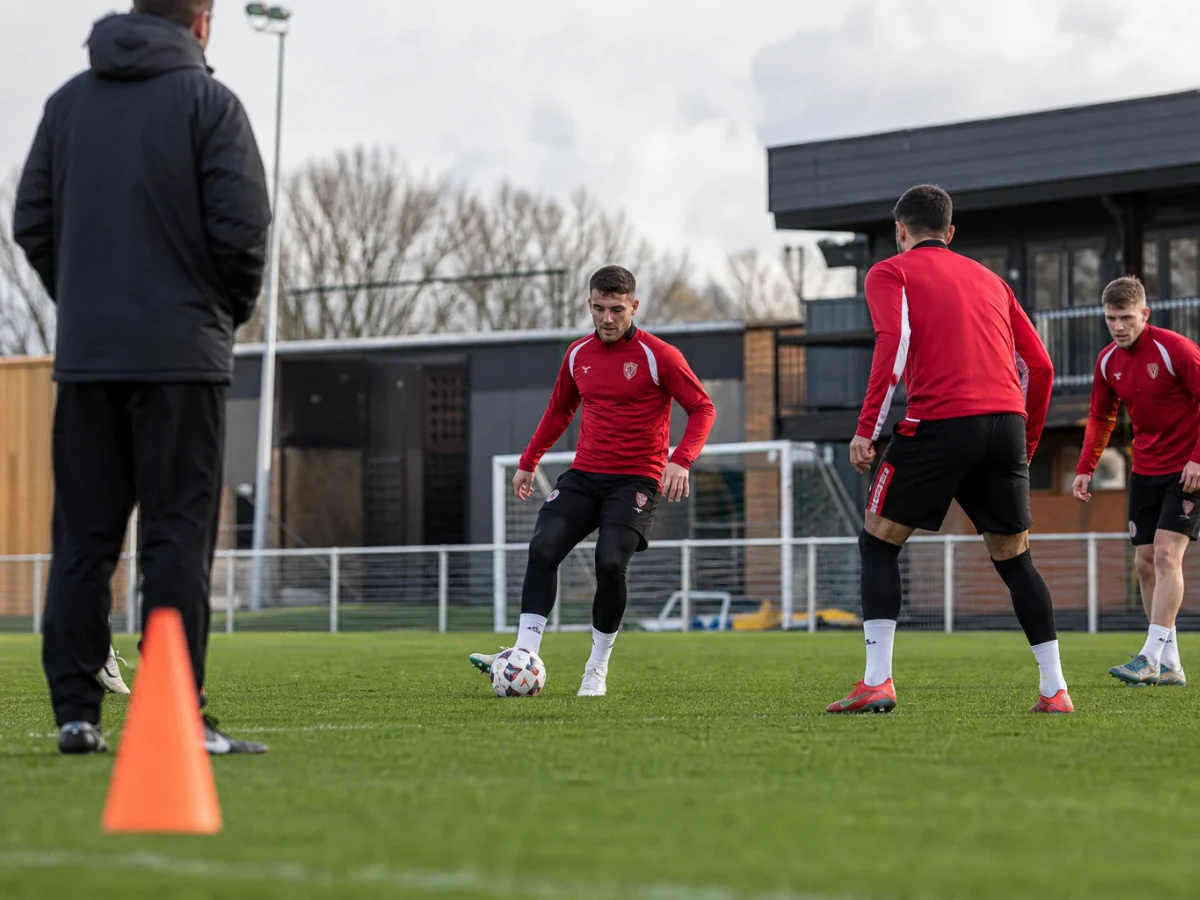 Mamadou Sangaré klar for Brentford etter overgangen fra Lens