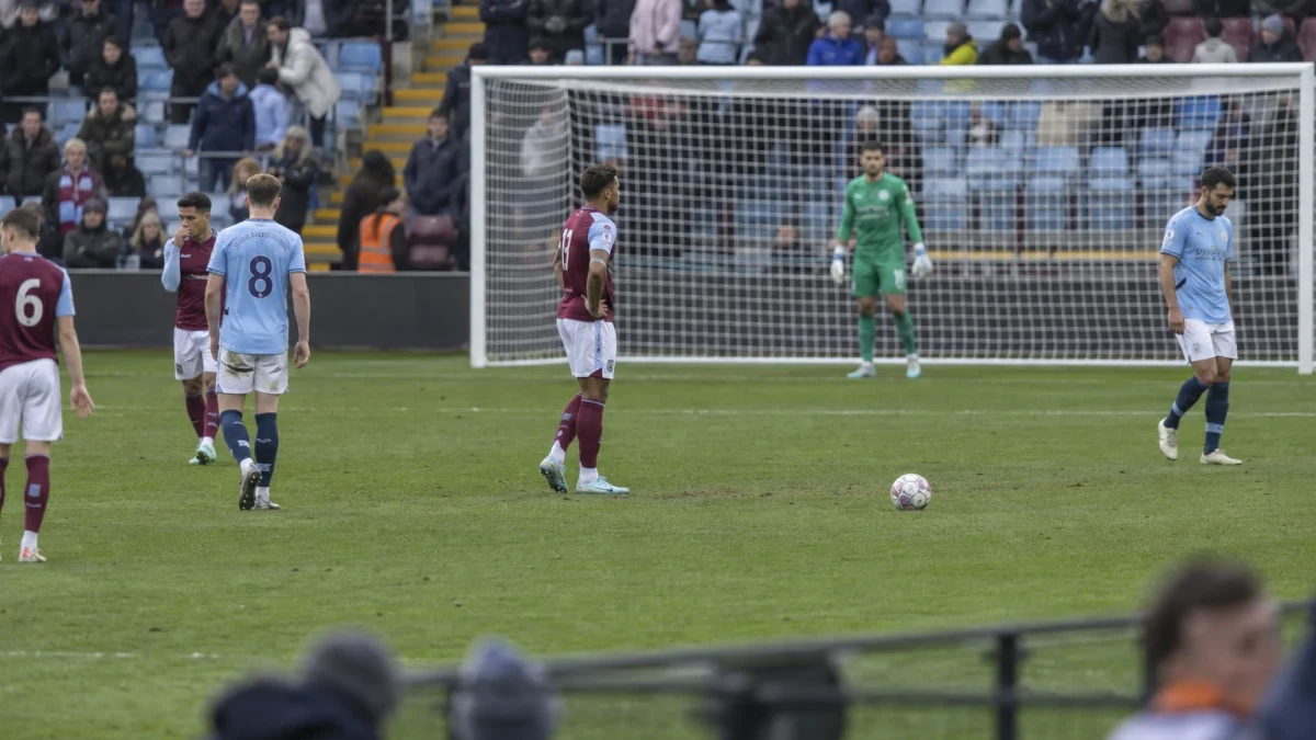 Manchester City dro fra Aston Villa og holder tabelltoppen