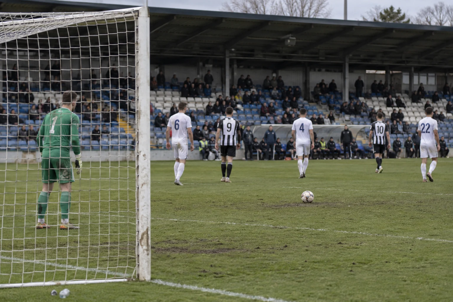 Leeds knuste Newcastle og klatret til tredjeplass